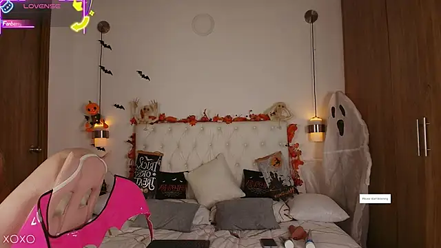 Julieta priv online show from 10.22.25