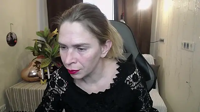 TessaDaybreak online show from 02.27.25