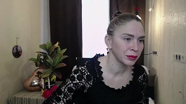 TessaDaybreak online show from 02.28.25