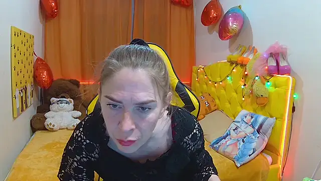 TessaDaybreak online show from 03.22.25