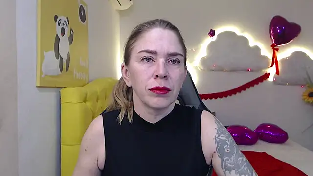 TessaDaybreak online show from 03.23.25