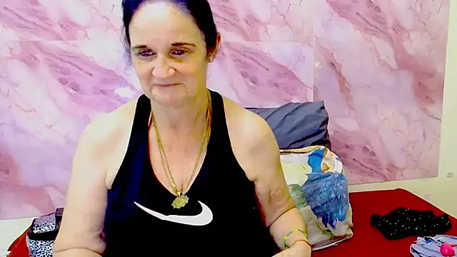 LuciousGrace online show from 10.13.25