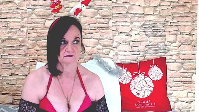 LuciousGrace online show from 12.23.25