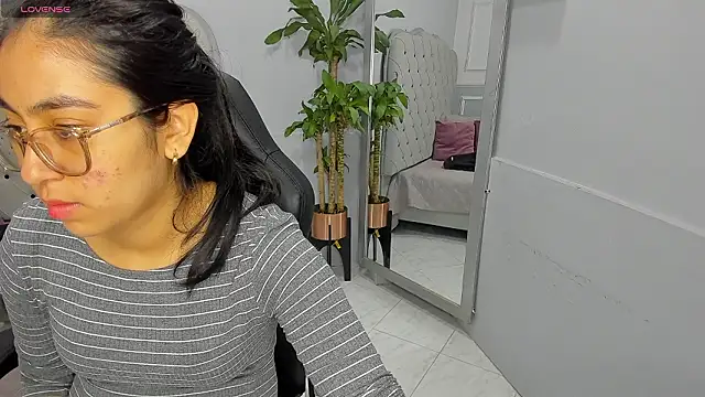 lucelly 15 online show from 02.13.26