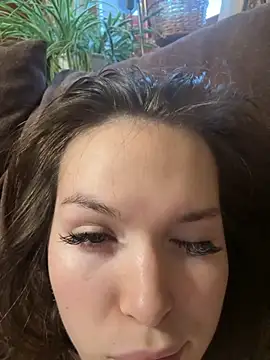 Snapshot of -Amora chatting on 11.07.25 -Amora online show from 11.07.25