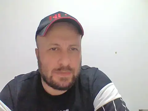 Snapshot of BellBort chatting on 01.12.26 BellBort online show from 01.12.26