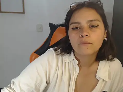 Snapshot of maalamaria444 chatting on 12.16.25 maalamaria444 online show from 12.16.25