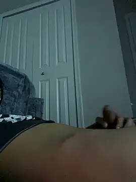 Snapshot of youngbusy chatting on 02.28.25 youngbusy online show from 02.28.25