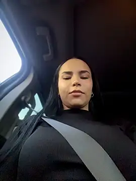 Naatalia online show from 04.25.26