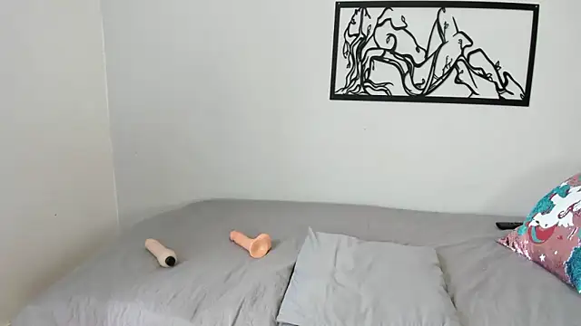 Snapshot of karina-lopez chatting on 10.13.25 karina-lopez online show from 10.13.25