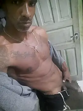 Snapshot of Rodr6812pc chatting on 11.18.25 Rodr6812pc online show from 11.18.25