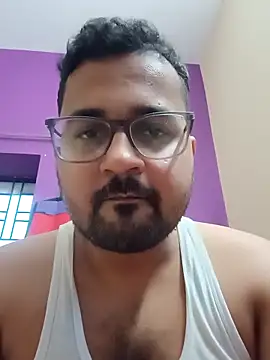 Snapshot of susthovai chatting on 11.27.25 susthovai online show from 11.27.25