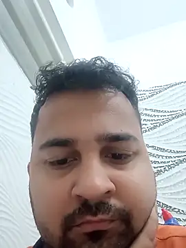 Snapshot of susthovai chatting on 11.28.25 susthovai online show from 11.28.25