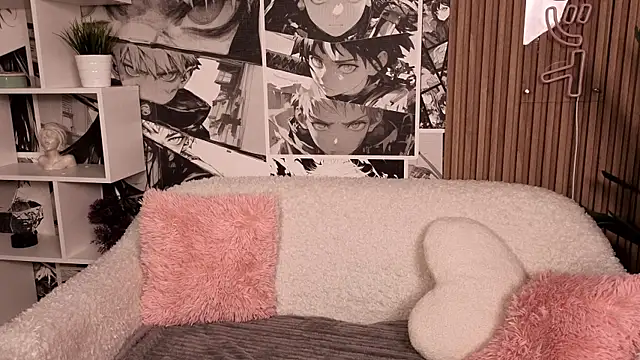 Snapshot of VictoriaPass chatting on 03.22.25 VictoriaPass online show from 03.22.25