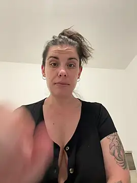 Lar0uch online show from 02.26.25