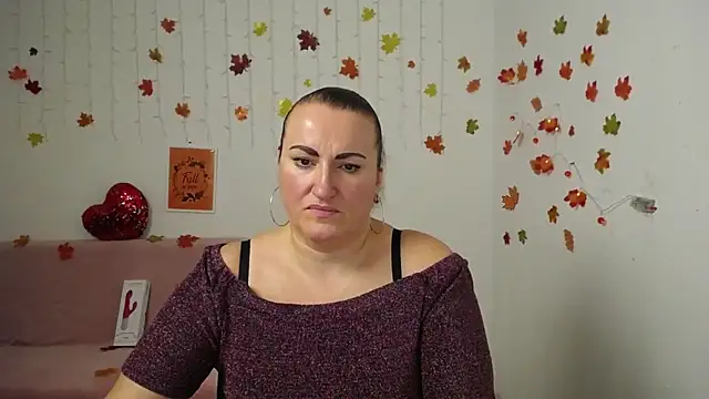 DianaMGG online show from 11.17.25