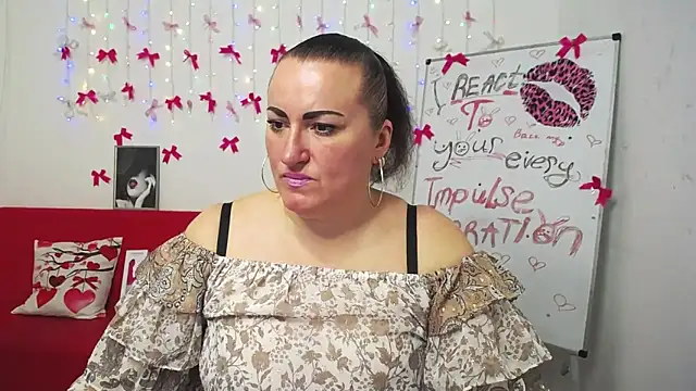 DianaMGG online show from 03.26.26