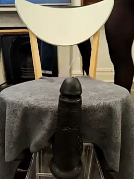 Snapshot of MystiqueRider chatting on 11.22.25 MystiqueRider online show from 11.22.25