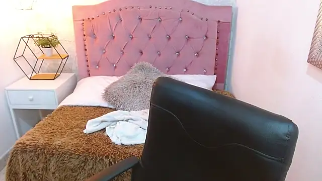 camilah tk online show from 11.05.25