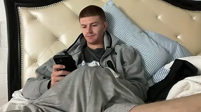 Snapshot of greekmythics chatting on 02.13.25 greekmythics online show from 02.13.25