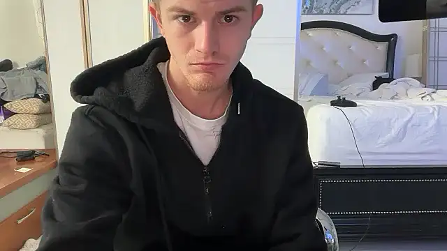 Snapshot of greekmythics chatting on 02.21.25 greekmythics online show from 02.21.25