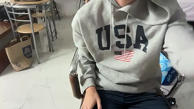 Snapshot of greekmythics chatting on 03.01.25 greekmythics online show from 03.01.25