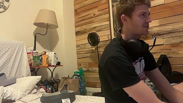 Snapshot of greekmythics chatting on 03.19.25 greekmythics online show from 03.19.25