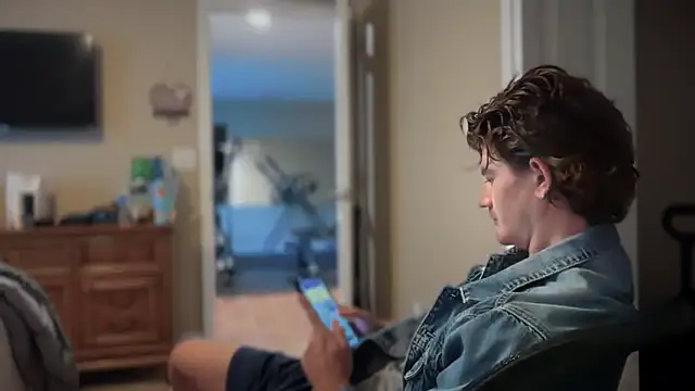 Snapshot of greekmythics chatting on 09.21.25 greekmythics online show from 09.21.25