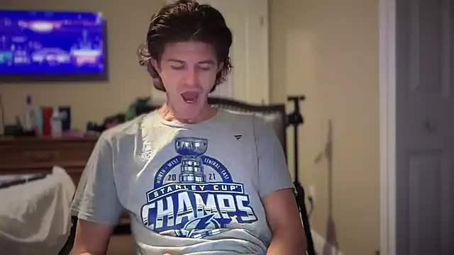 Snapshot of greekmythics chatting on 09.24.25 greekmythics online show from 09.24.25