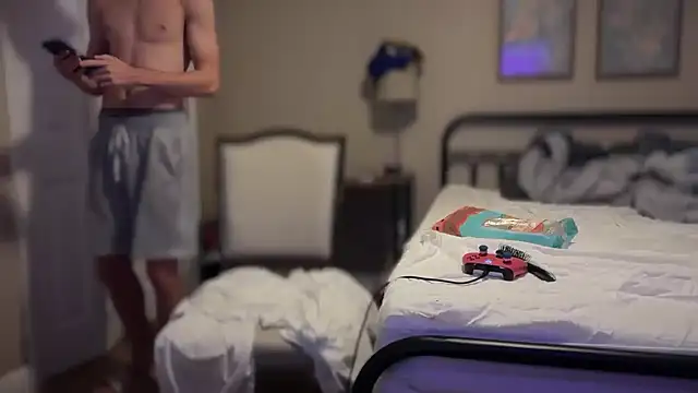 Snapshot of greekmythics chatting on 10.12.25 greekmythics online show from 10.12.25