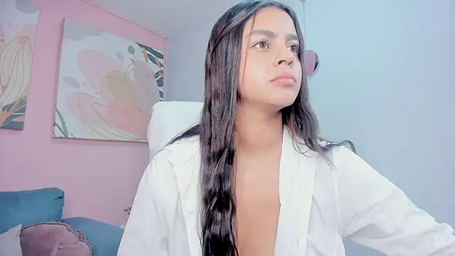 Bella walker  online show from 11.15.25