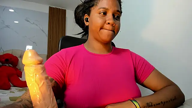 ZahraRose online show from 01.15.26