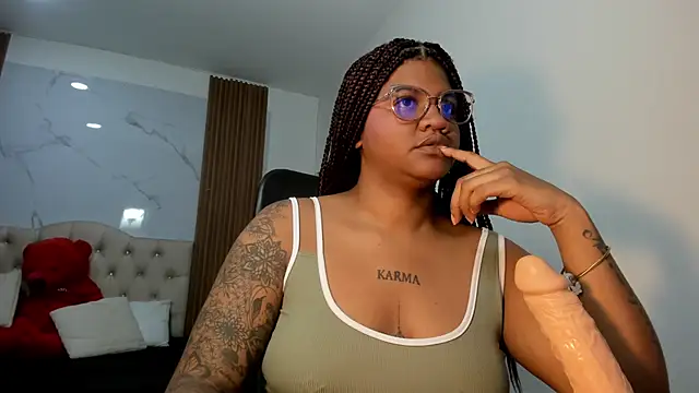 ZahraRose online show from 02.18.26