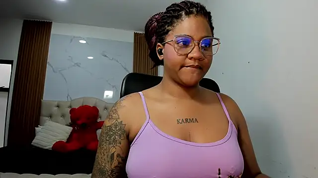 ZahraRose online show from 02.26.26