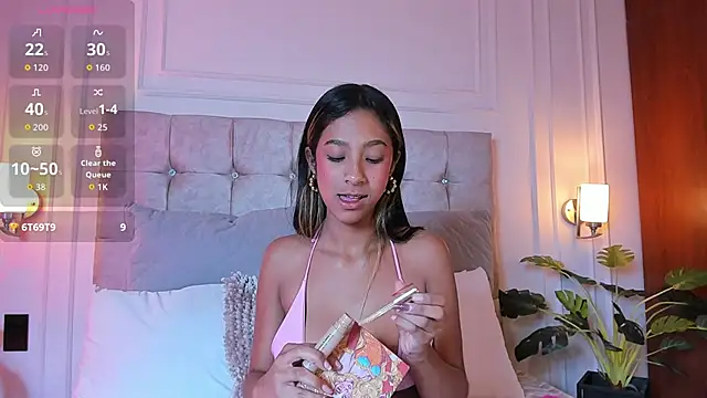 JasmineRoss 1 online show from 12.14.25