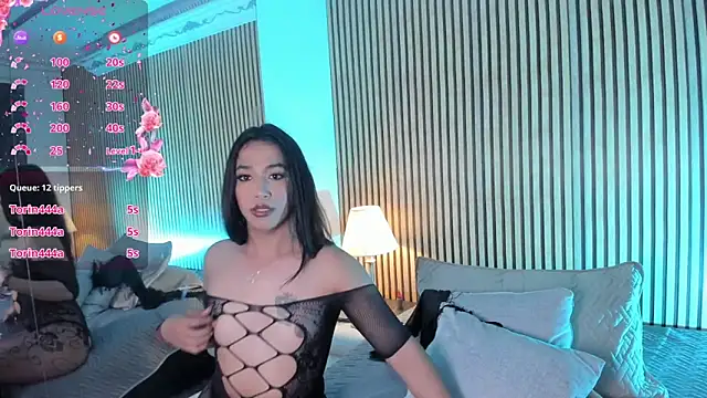 Snapshot of MichelleOwens chatting on 03.18.25 MichelleOwens online show from 03.18.25