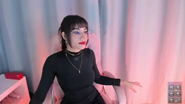 daenerysar5 online show from 10.18.25