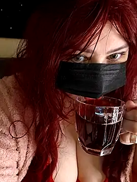 Loly2025 online show from 04.19.26