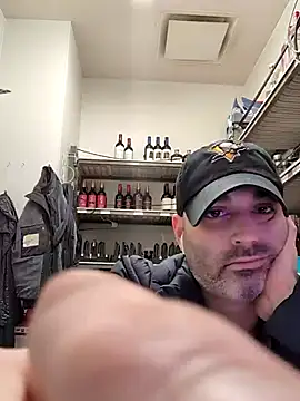 Snapshot of Novabear6996 chatting on 03.03.25 Novabear6996 online show from 03.03.25