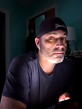 Snapshot of Novabear6996 chatting on 03.07.25 Novabear6996 online show from 03.07.25