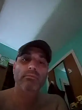 Snapshot of Novabear6996 chatting on 03.08.25 Novabear6996 online show from 03.08.25