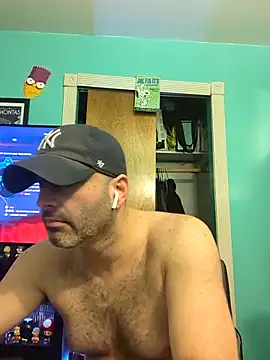 Snapshot of Novabear6996 chatting on 03.19.25 Novabear6996 online show from 03.19.25