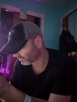 Snapshot of Novabear6996 chatting on 03.22.25 Novabear6996 online show from 03.22.25