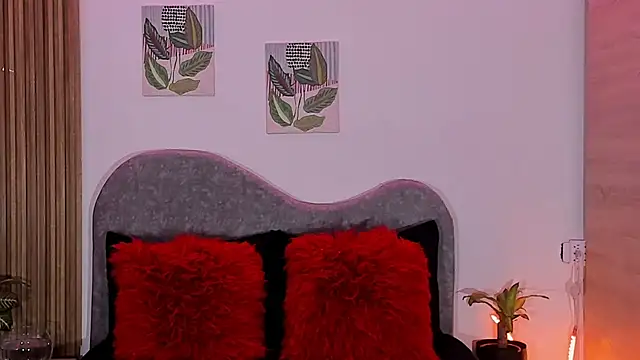 Snapshot of Dahiana_Giil chatting on 08.01.26 Dahiana Giil online show from 08.01.26