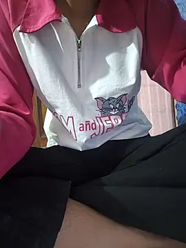 Snapshot of Aaradhna-hoy chatting on 10.30.25 Aaradhna-hoy online show from 10.30.25