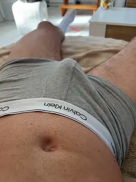 Snapshot of tiago499 chatting on 10.25.25 tiago499 online show from 10.25.25