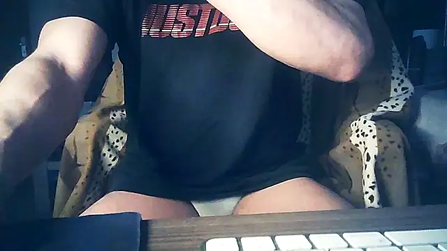 Snapshot of liquidio chatting on 03.12.25 liquidio online show from 03.12.25