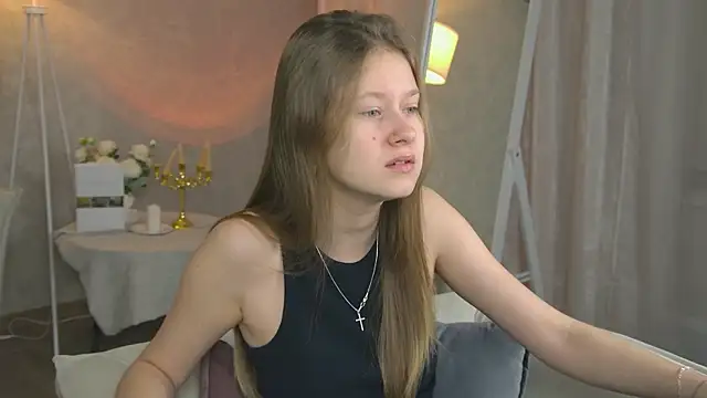 EveMundie online show from 12.22.25