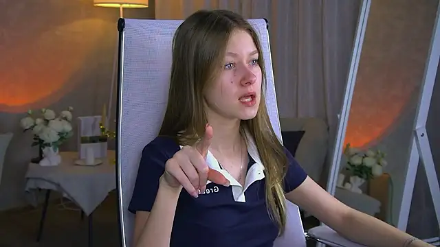 EveMundie online show from 02.25.26