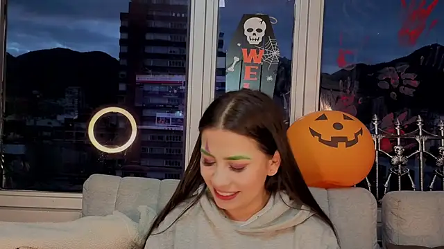 Ivanna West online show from 10.14.25